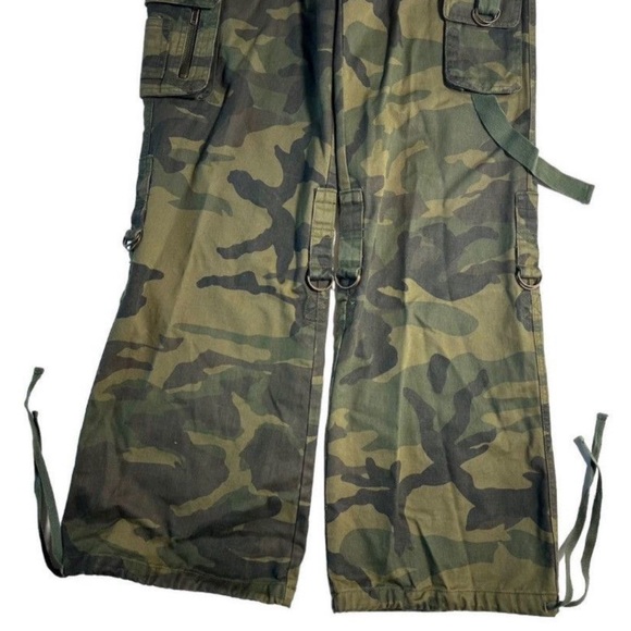 G.O.A Camo Flare Pants - Picture 4 of 4